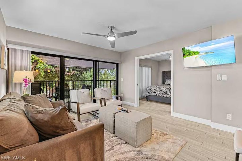 600 Neapolitan Way 341, NAPLES