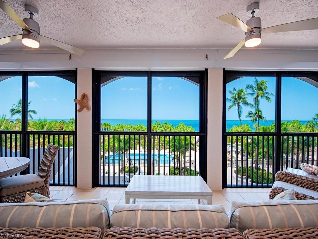 8171 Bay Colony Dr 202, NAPLES