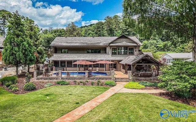 3921 Morrow Street, Guntersville