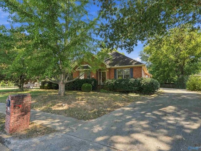 1228 Meadow Park Drive Se, Huntsville