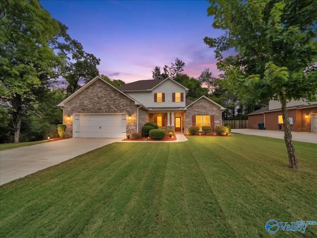 221 Somer Bridge Drive, Huntsville