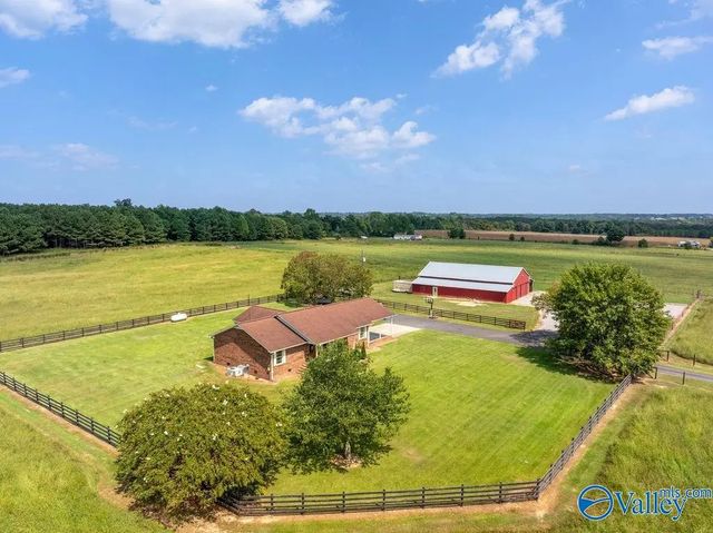 4896 County Road 400, Grove Oak