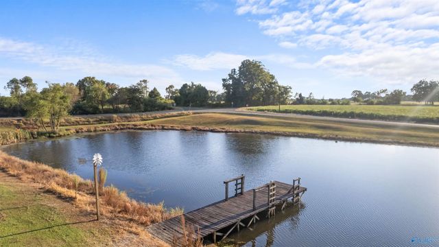 1548 County Road 380, Boaz