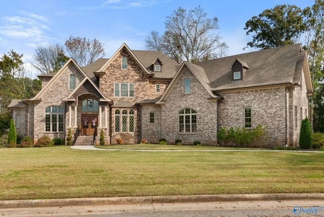 205 Briarwood Circle, Athens