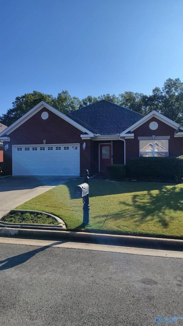 1226 Sw Excalibur Drive Sw, Decatur