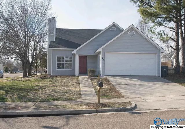 101 Nw Sugar Bluff Lane, Madison
