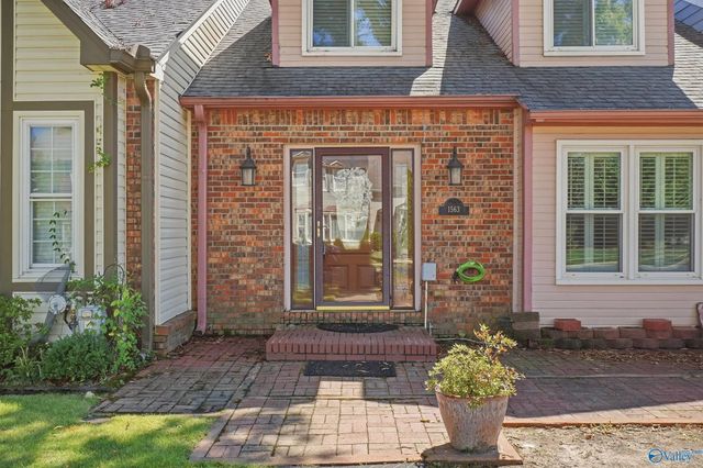 1563 River Bend Place, Decatur