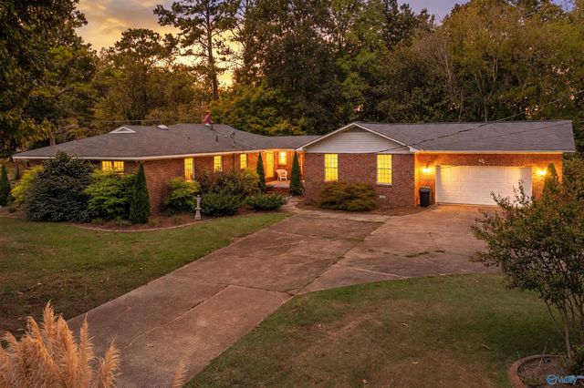 600 Cherry Laurel, Gadsden