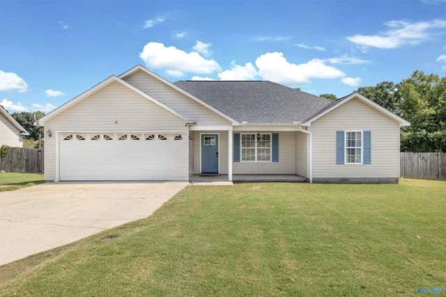 102 Meadowlark Drive, Hartselle