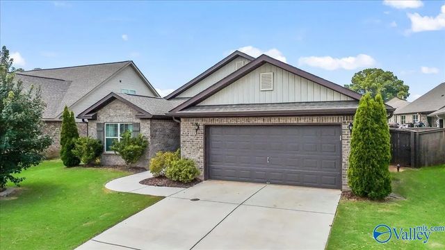 221 Hydra Circle, Huntsville