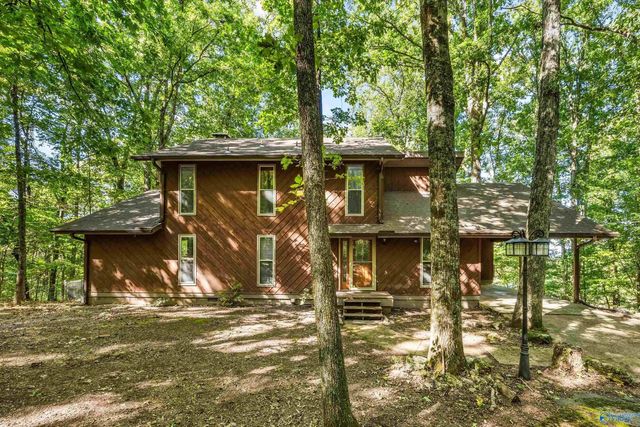 274 Hillside Road, Huntsville