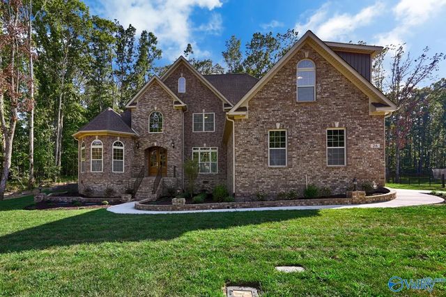 102 Twisted Cedar Circle, Madison
