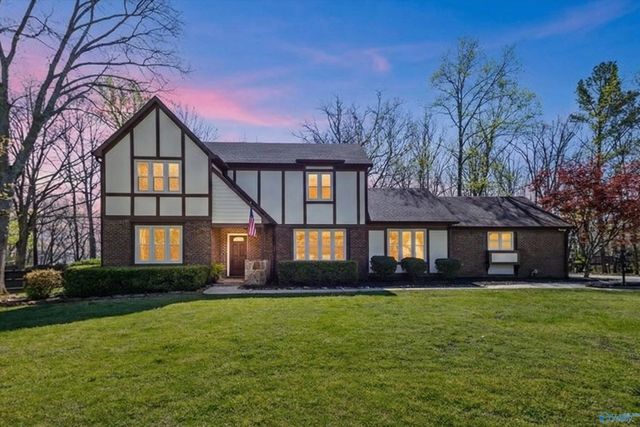 187 Stoneway Trail, Madison