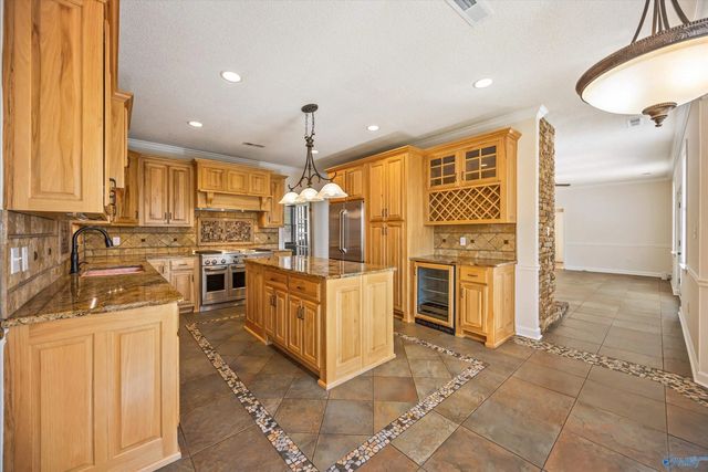 187 Stoneway Trail, Madison