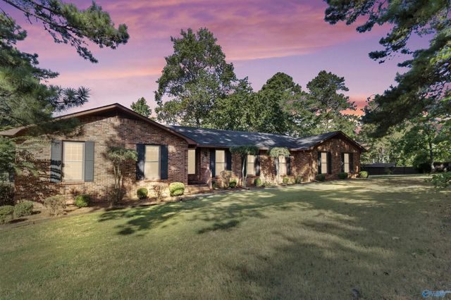 4313 Indian Hills Road Se, Decatur