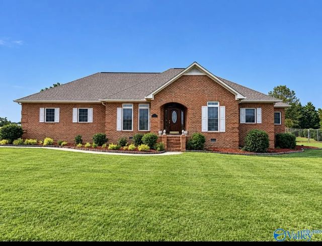 3800 County Road 22, Centre