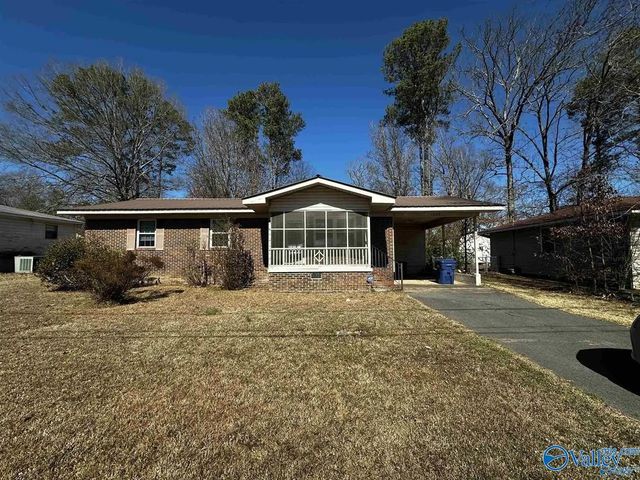 1009 Cornelia Circle, Attalla
