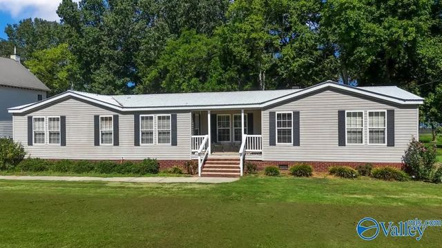276 Star Point Road, Guntersville