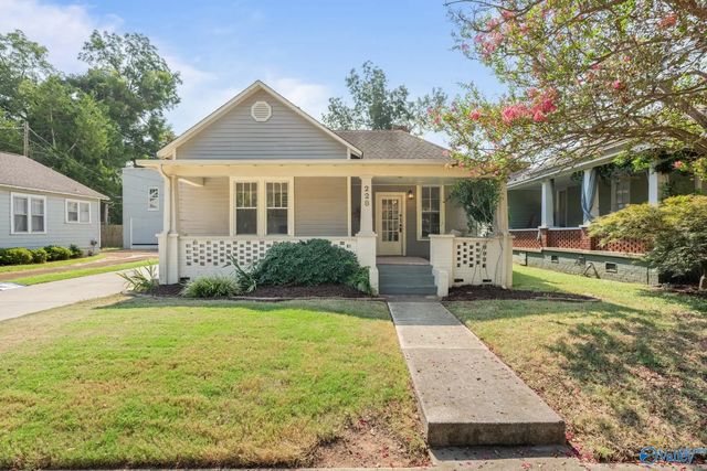 228 Walker Avenue, Huntsville