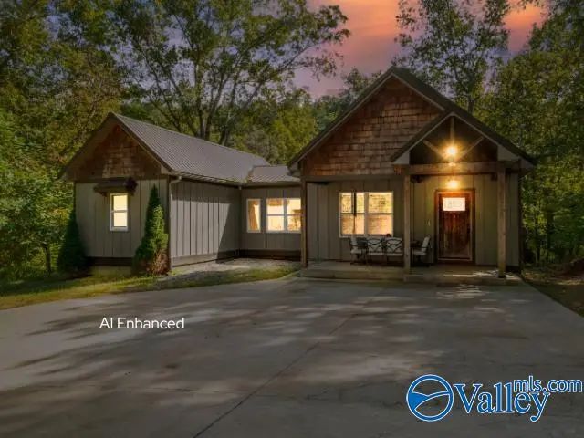 1595 Mohawk Cliff Road, Ohatchee