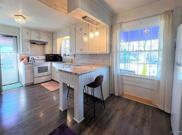 1421 Eastview Avenue, Gadsden