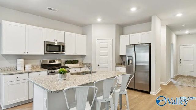 136 Wolfe Lane, Huntsville