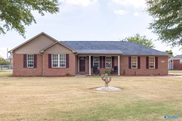 209 Steppe Court, Huntsville
