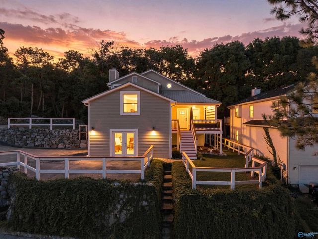 577 Farmingdale Road, Huntsville