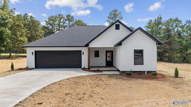 1425 County Road 380, Centre