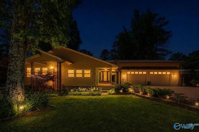 3684 Scottsboro Hwy, Scottsboro