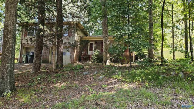 11319 Dellcrest Drive Se, Huntsville