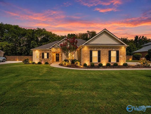 129 Bridge Arbor Lane, Huntsville