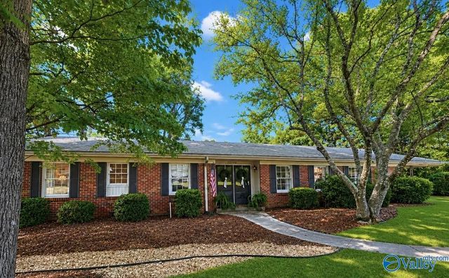 2406 Greenwood Drive, Decatur