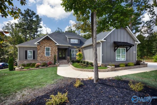 40 Ridge Bluff Circle, Huntsville