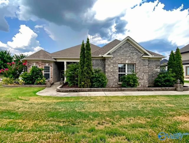 126 Creekrock Drive, Madison