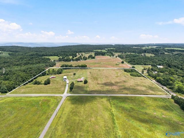 2083 County Road 66, Section