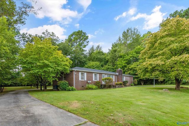 232 Voekel Road, Huntsville