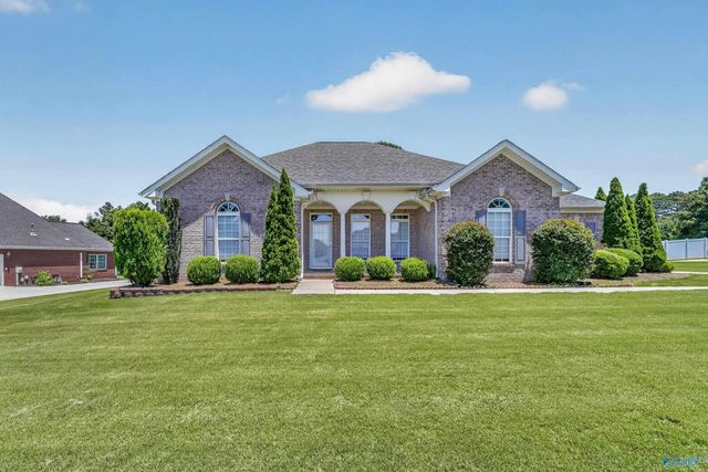 112 Fawn Ridge Drive, Decatur