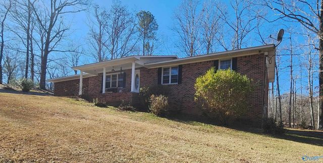 703 Rock Cliff Road, Hamilton