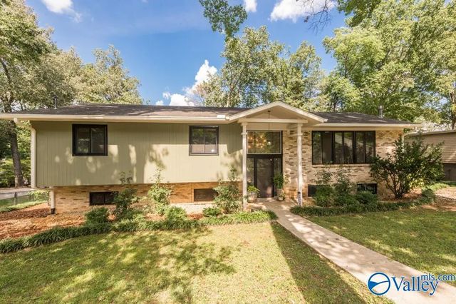 5825 Jones Valley Drive Se, Huntsville