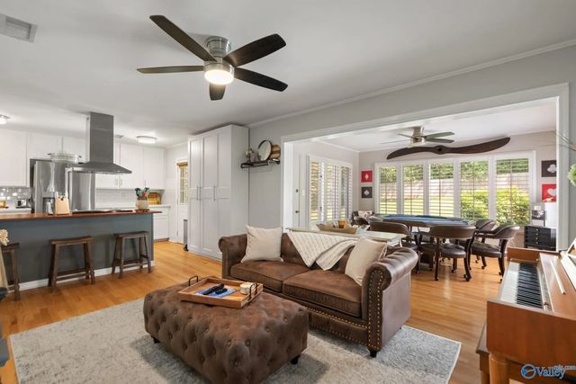 2707 Barcody Road, Huntsville