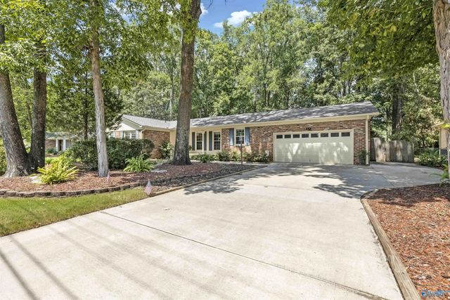 823 Harrisburg Drive Se, Huntsville