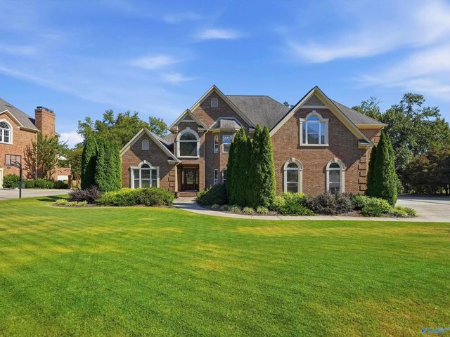 113 Southern Pointe Drive, Madison