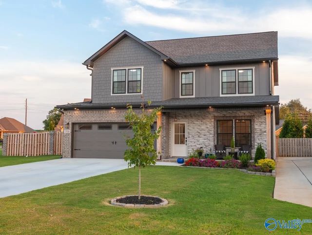 516 Wickerberry Way, Athens