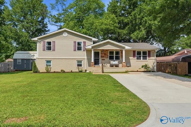 11028 Crestfield Drive Se, Huntsville