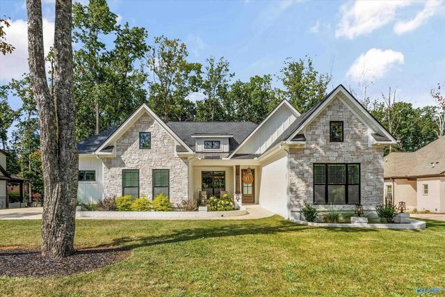 56 Trail Loop Road, Huntsville