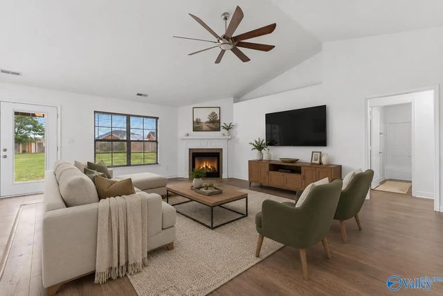132 Bridge Crest Drive, Harvest