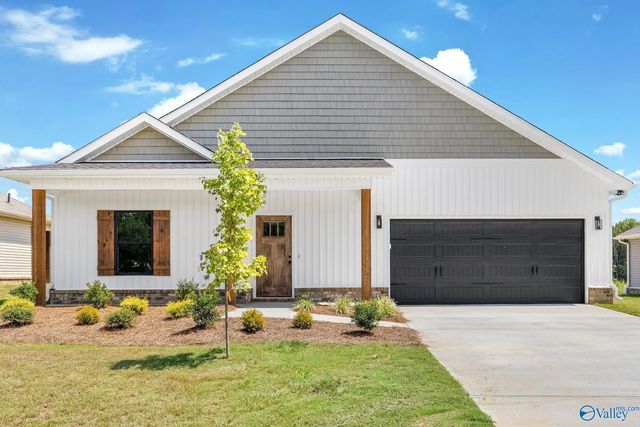 237 Deer Trail, Union Grove