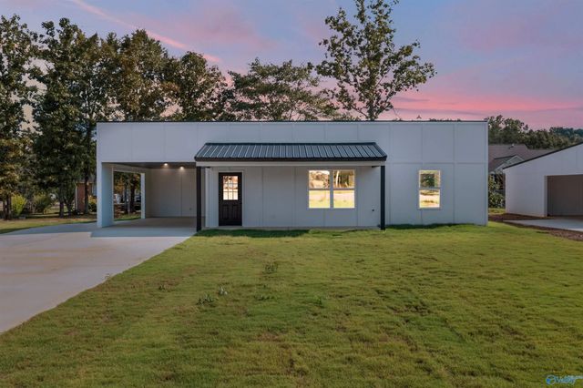 510 County Road 163, Centre