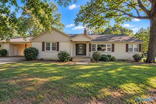 702 Tidmore Bend Road, Gadsden